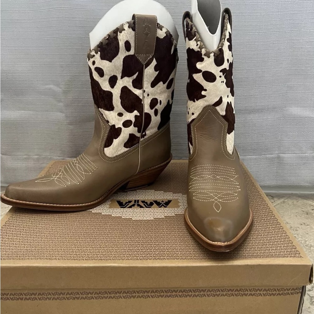 MAYA Boots | Size 9 | Light Brown